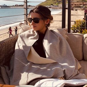 Meet your Posher, Zeynep